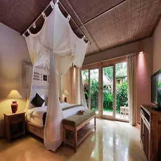 Puri Sunia Resort Bali Ubud 4*,